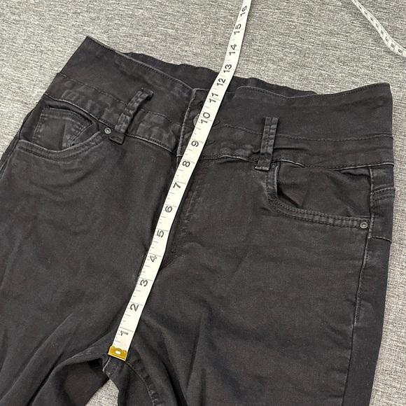 REFUGE High Rise Distressed Jeans - Picture 7 of 8